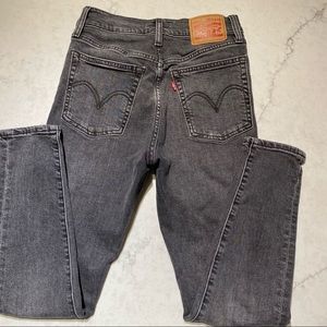 High waisted faded black Levi jeans -wedgie skinny